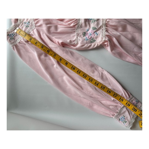 Vintage Gilead Pink Embroidered Lace Maxi Nightgown Made in USA Medium Prairie - Picture 10 of 12